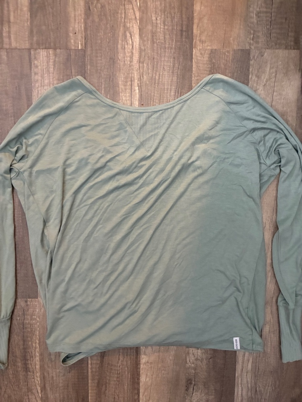 Body Glove Sage Green Long Sleeve Scoop Neck Top